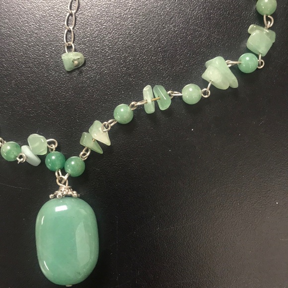 PARK LANE “JADE” GENUINE AVENTURINE STONE NECKLACE - Picture 7 of 8